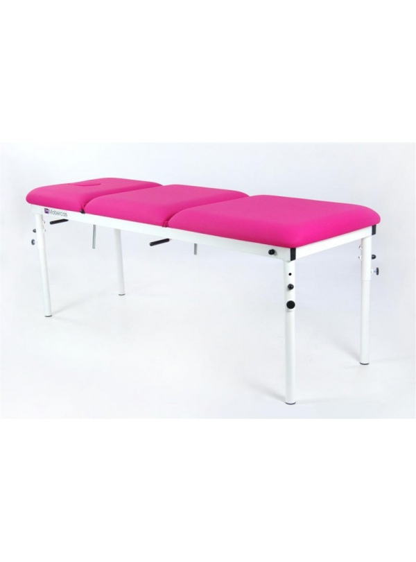 Camilla fija de tres cuerpos con pliegue central con patas desmontables, regulables a 3 alturas.